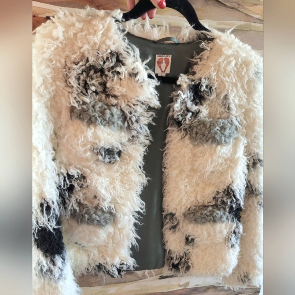 SHRIMPS Curly Off White Faux Fur Gray Black Spots Crop Cozy VEGAN Coat JACKET S